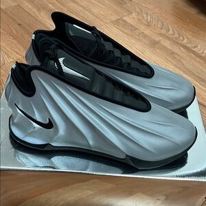 Nike GT FUTURE Metallic Silver and Black Sneakers